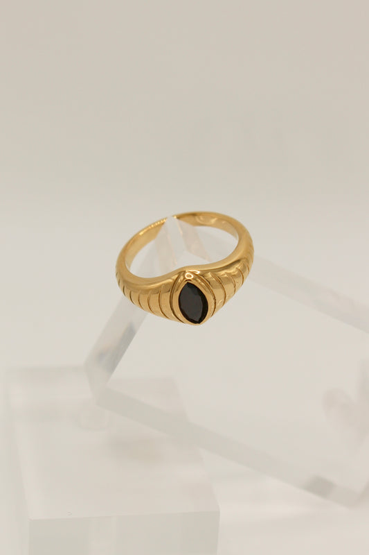 Luka Ring