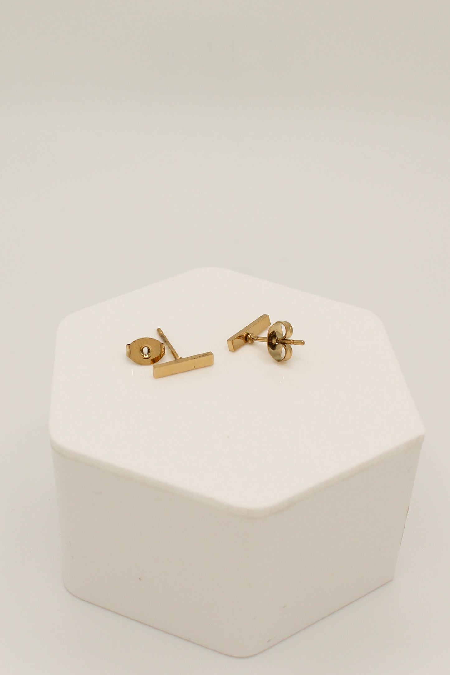 Thea Studs